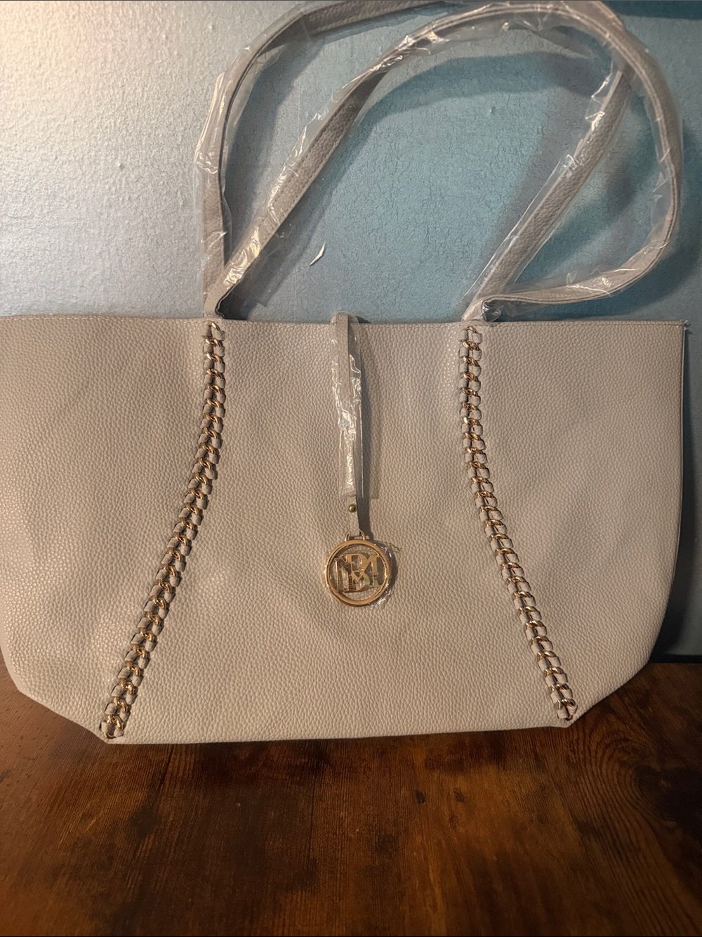 Badgley Mischka Light Gray Chain-Trim Tote Bag with Gold Medallion-New with Tags